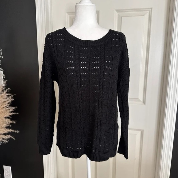 Lovers + Friends Sweaters - New with tags!
Lovers + Friends Black Open Knit Crewneck
Size Small